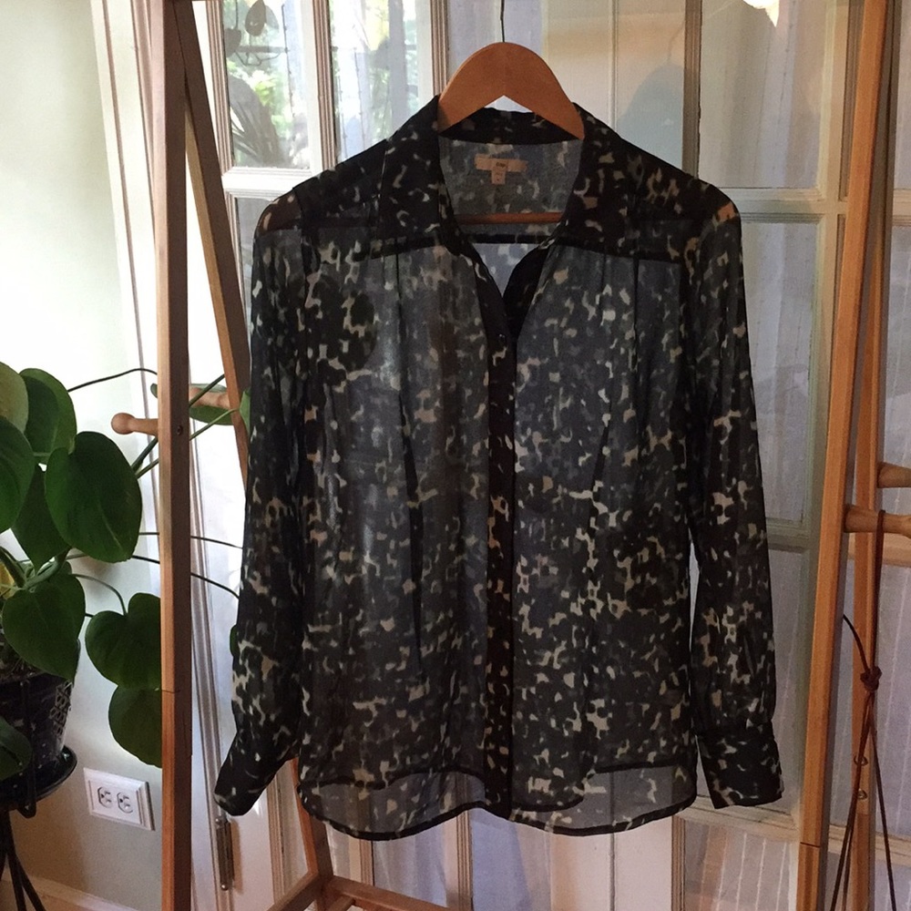 Gap sheer marbled blouse